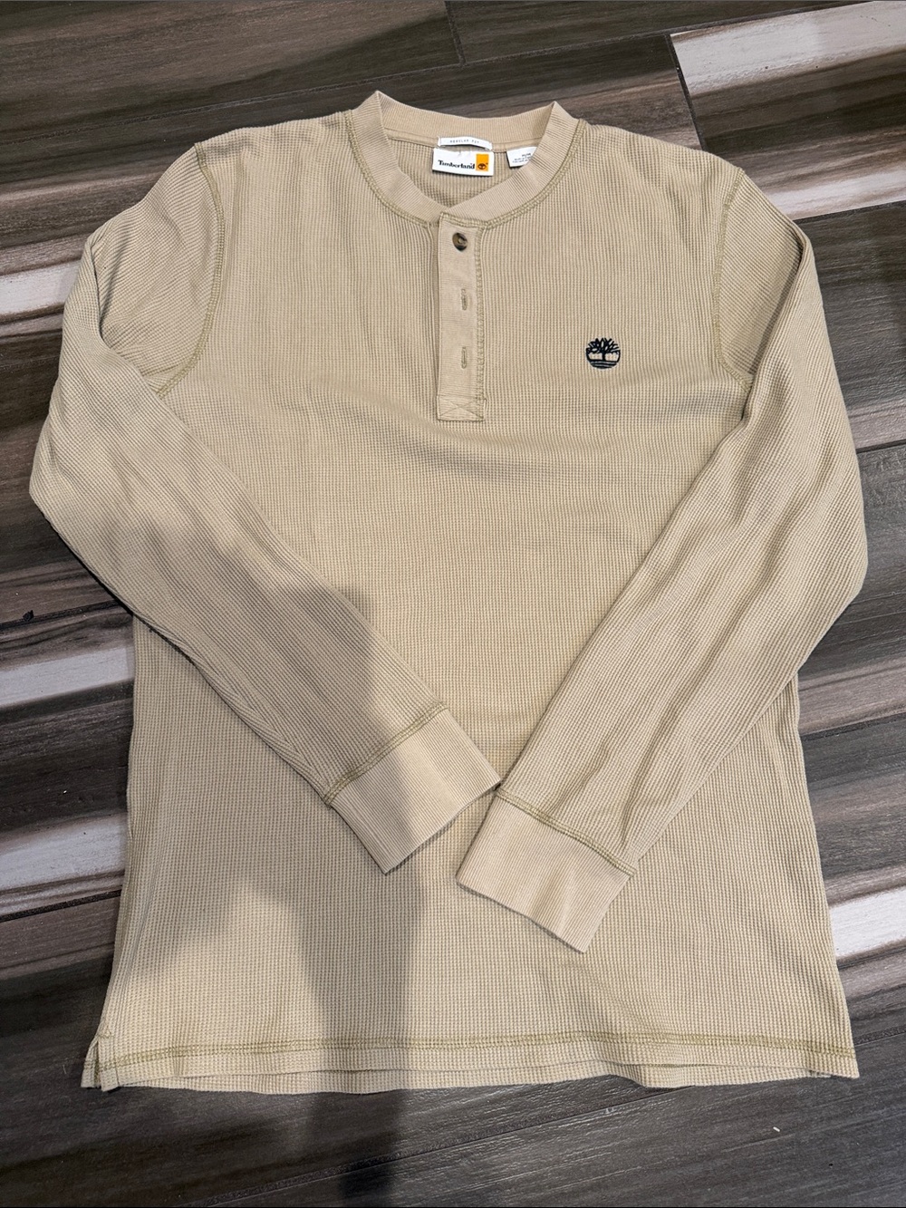 Timberland Menโs Tan Waffle Henley Long-Sleeve Shirt